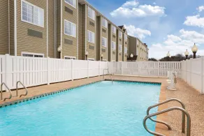 Super 8 by Wyndham San Antonio Airport North - Pool
