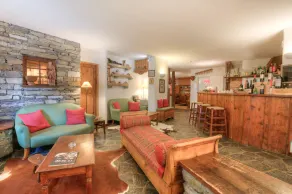  Hotel la Grange - Animal Chic Hotel - Coin salon dans le hall
