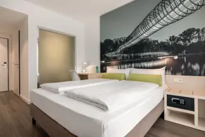 Super 8 by Wyndham Oberhausen am Centro - Camera