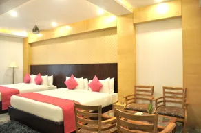 Hotel SGT Plaza - Room