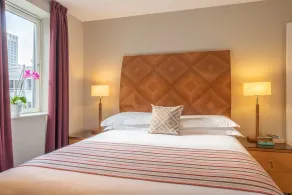 PREMIER SUITES Birmingham - Room