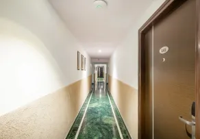 Rosewood Apartment Hotel Pantnagar - Utsikt fra rommet