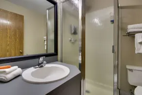 Greenfield Inn & Suites Elizabethtown, KY I65 Exit 94 - Salle de bain