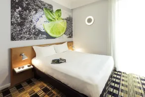 Ibis Styles Napoli Garibaldi - Habitación