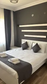 loopy lodge hotel - Room
