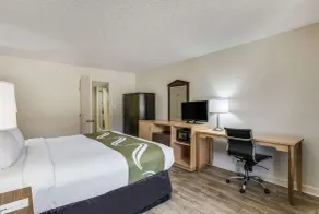 Quality Inn & Suites Hot Springs-Lake Hamilton - Habitación