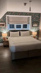 The Fighting Cocks  - Habitación