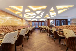 Life Hotel - Restaurant