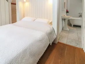 The Cart Barn - Room