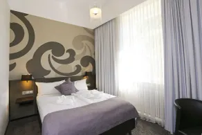 Hotel SONATA - Habitación