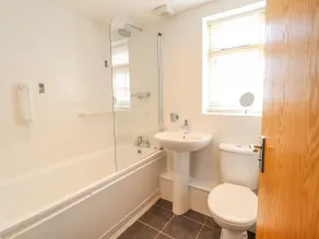 Taliesin - Bathroom