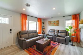Pet Friendly w/ Yard! Modern La Porte Home By Dtwn - Interiør