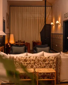 Honest Sevilla Hotel - Lobby