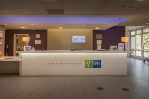 Holiday Inn Express Preston South by IHG - Recepción