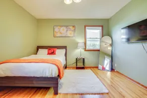 Cottage Grove Haven, Spacious 4-Bed, 3 Baths Retreat - Interiör