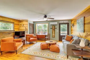 Peaceful Cabin at Lake Logan w/ Spacious Yard! - Innenbereich
