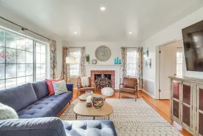 Ski & Hike: Cozy Dtwn Reno Studio w/ Fireplace - Innvendig
