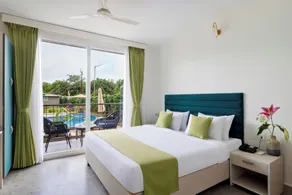 Stone Wood Hotel Amboli - Chambre