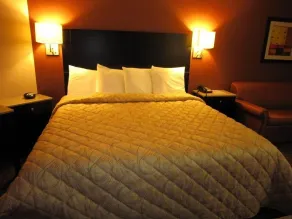 Red Carpet Inn and Suites Monmouth Junction - Chambre
