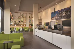 Super 8 by Wyndham Mainz Zollhafen - Lobby