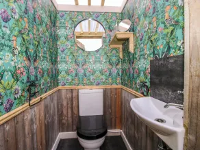 Meadow View - Bryn-mawr Retreat - Bathroom