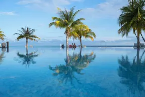 OUTRIGGER Maldives Maafushivaru Resort - Pool