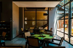 Flamboyan Hotel & Residences - Restaurant