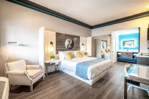 Aspire Inn Studios & Spas - Chambre