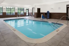 Fairfield by Marriott Inn & Suites Whitsett Greensboro East - Pool