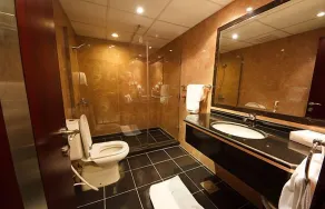 Quiet Dreams - Serviced Apartments King abdul Aziz Street Branch - Bathroom