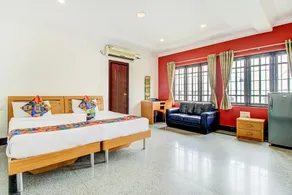 Fabhotel Emara Grand - Chambre