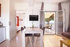 Romanos Beach Villas - Room