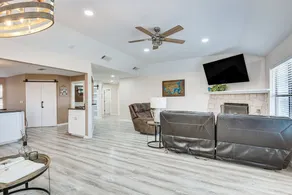 300 Feet to Lake Texoma: Modern Home w/ Deck! - Interiør