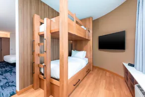 Fairfield Inn & Suites by Marriott Fair Oaks Farms - Zimmer