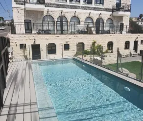 UG Boutique - סוויטות מדהימות ומעוצבות ליד הכנרת - Piscine