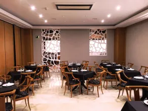 Hoteles Urbanos N Avenida de España - Restaurant