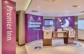 Premier Inn Birmingham Cc - New St Station - Reception