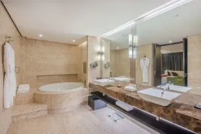 Holiday Inn Nantong Oasis International by IHG - Baño
