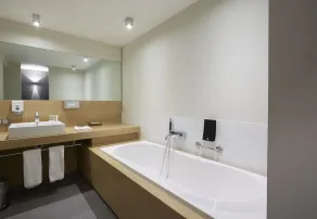 ibis Styles Kortrijk Expo - Bathroom