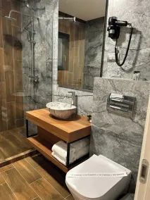 MONARC Boutique ApartHotel - SELF CHECK-IN - Bathroom