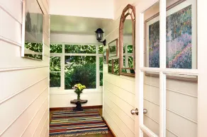 The Laurels B&B - Interior entrance