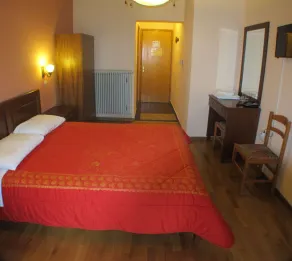 Hotel Kroupi - Rom