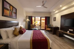The Competent Palace Hotel - Room
