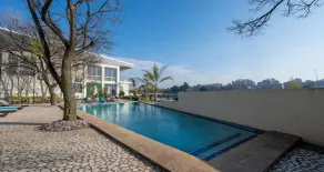 ANEW Hotel & Convention Centre OR Tambo Johannesburg - Pool