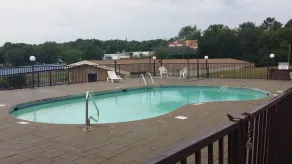Red Carpet Inn - Piscine
