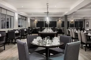 Holiday Inn & Suites Grande Prairie by IHG - Restaurant