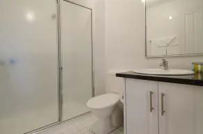 Quality Inn Railway Motel - Baño