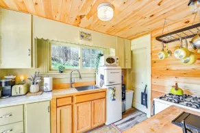 Pet-friendly Catskills Retreat: Fire Pit & Deck! - Interiör