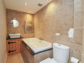 Horseshoe Cottage - Bathroom