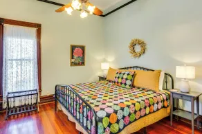Granbury Home w/ Fire Pit, Walk to The Square! - Innenbereich